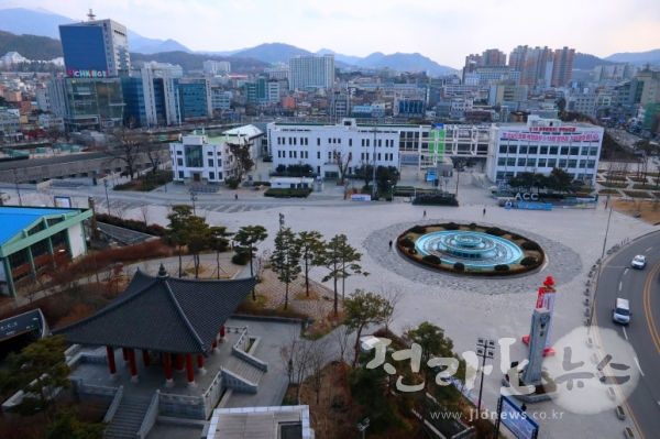 - 구, 전남도청사 전경