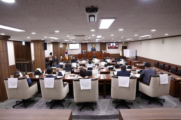 순천시의회 본회의 사진