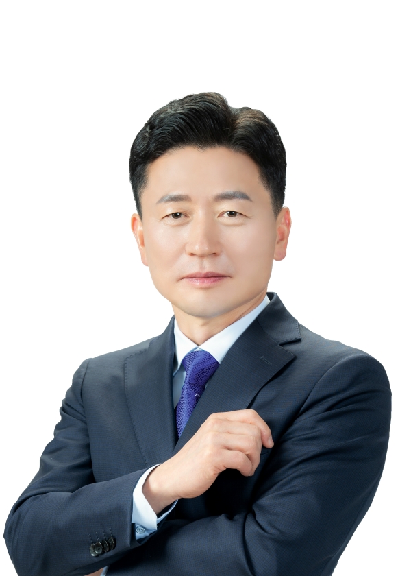 진보당 전남도당의 22대 총선 지역구 후보 6명이 모두 후보등록을 마치고 본선 총선 레이스에 뛰어들었다. (사진은 이성수 후보(전남도당 위원장) 프로필)